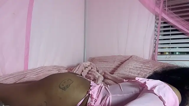 shandiloveslemonss online show from November 4, 6:34 am