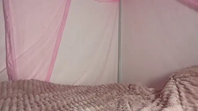 shandiloveslemonss online show from November 7, 10:48 am