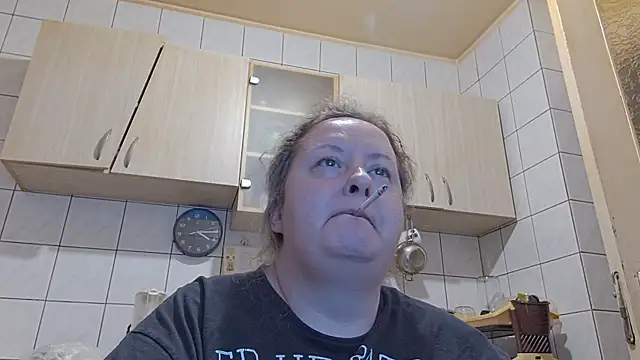 Snapshot of melissaBlessing chatting on June 12, 1:15 am melissaBlessing online show from June 12, 1:15 am