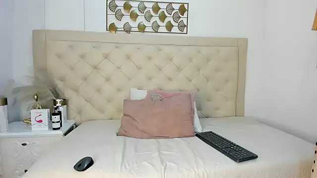 Snapshot of _chloe_adams chatting on February 25, 11:41 am chloe adams online show from February 25, 11:41 am