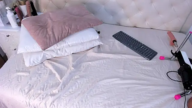 Snapshot of _chloe_adams chatting on February 26, 2:46 pm chloe adams online show from February 26, 2:46 pm
