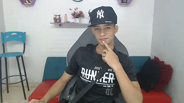 jose sexycumm online show from March 3, 6:12 pm