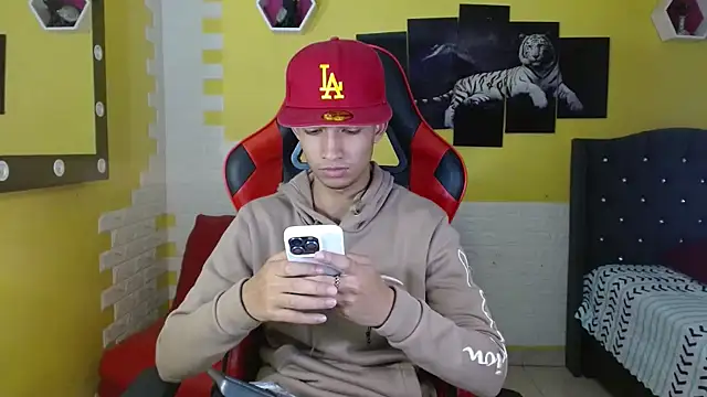 jose sexycumm online show from October 23, 8:29 pm