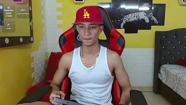 jose sexycumm online show from November 26, 7:26 pm