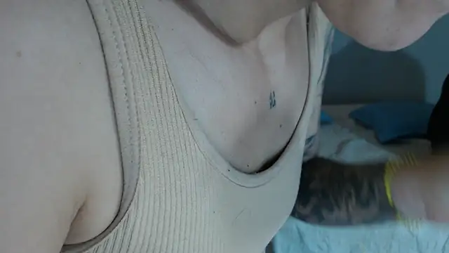 Snapshot of Kimandyuk chatting on December 22, 1:55 pm Kimandyuk online show from December 22, 1:55 pm