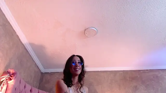 GabyPetit online show from February 8, 3:00 pm