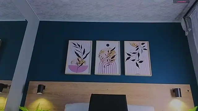 GabyPetit online show from September 22, 8:00 pm