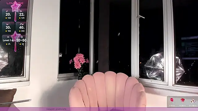 Megan Lim online show from December 17, 10:23 am