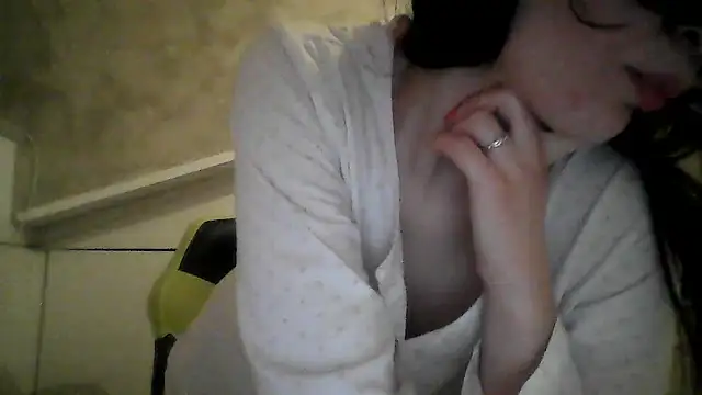 hotsexcouple00 online show from October 9, 7:12 pm