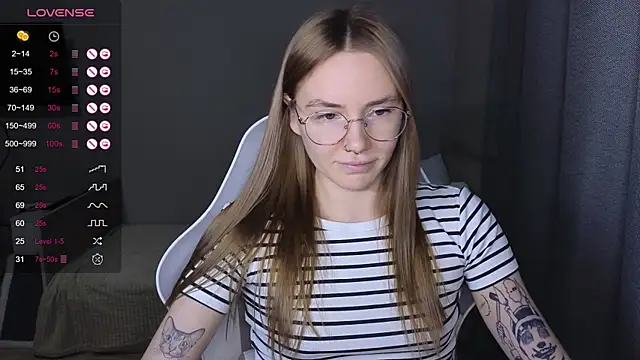 littlevildevil online show from December 15, 11:03 am