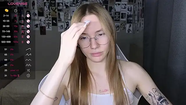 littlevildevil online show from February 28, 11:00 am