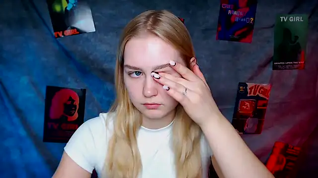 Snapshot of MademoiselleCl chatting on November 6, 1:34 pm MademoiselleCl online show from November 6, 1:34 pm