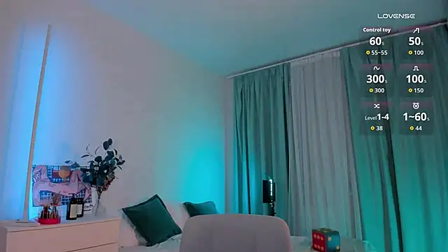 Oh My Dianee online show from February 25, 7:18 am