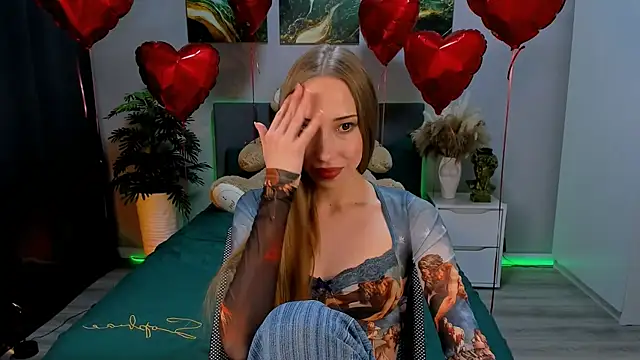 AlexaHarmon online show from March 12, 5:07 pm