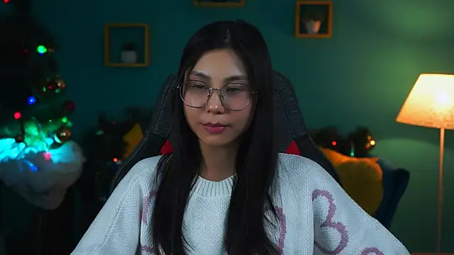 LittleSally   online show from December 12, 11:18 am