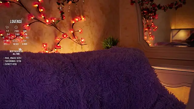 GillianDowdey online show from November 22, 3:05 am