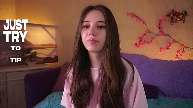 GillianDowdey online show from April 15, 3:35 am