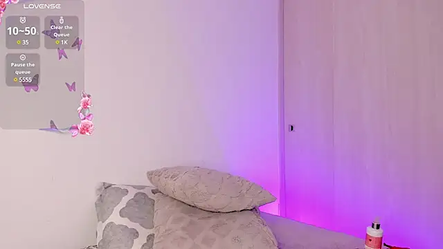 Snapshot of Nix_Taylor chatting on December 4, 11:13 pm Nix Taylor online show from December 4, 11:13 pm