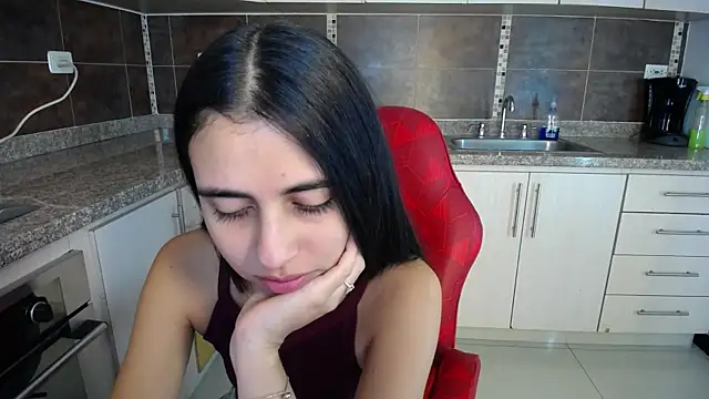 anna alvarez online show from April 4, 12:13 pm