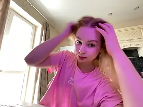 baby lianaa online show from October 13, 10:15 am