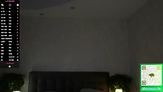 AislyEmbury online show from November 14, 4:44 am