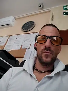 Snapshot of Inkazulu chatting on September 20, 8:37 am Inkazulu online show from September 20, 8:37 am