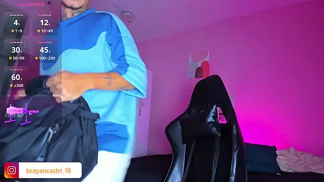 Ian Castillo  online show from November 17, 11:16 am