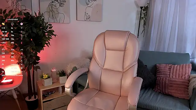 aisha bx online show from January 8, 2:08 pm