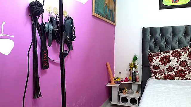 AntonellaAndNoah online show from March 24, 6:29 am