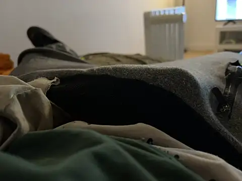 Snapshot of HotBoy6699 chatting on January 21, 2:11 am HotBoy6699 online show from January 21, 2:11 am