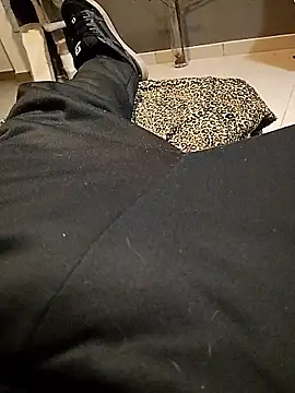 Snapshot of HotBoy6699 chatting on February 6, 5:27 pm HotBoy6699 online show from February 6, 5:27 pm