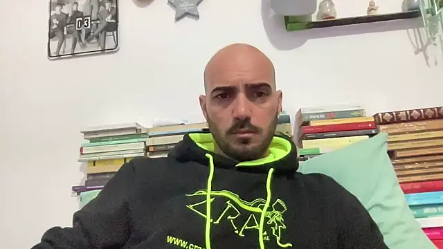 alessandromori91 online show from April 15, 8:09 pm