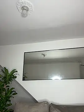 MollySanders    online show from March 17, 10:49 pm