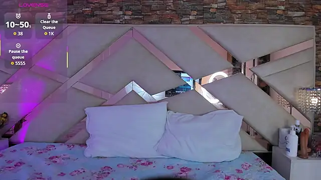 sophie pariss online show from November 23, 3:28 am