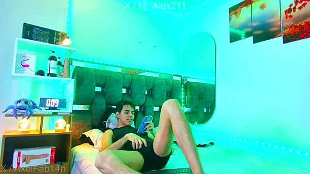 Alex and Fabian online show from November 6, 8:54 pm