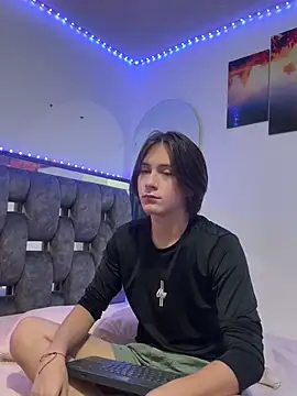 Alex and Fabian online show from January 17, 4:50 am