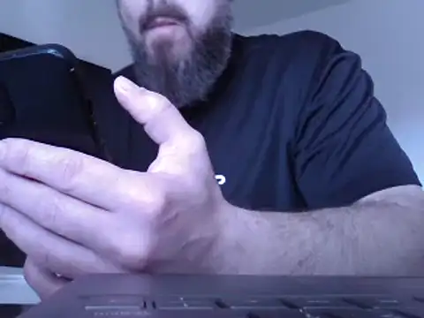 Snapshot of FROL83 chatting on April 18, 7:23 am FROL83 online show from April 18, 7:23 am