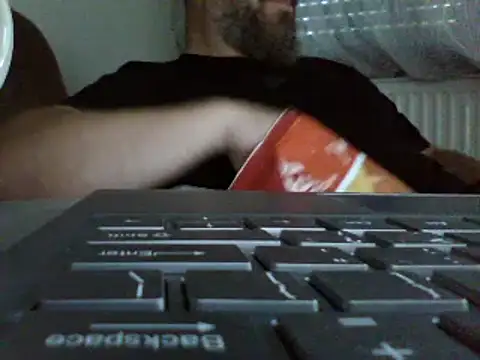 Snapshot of FROL83 chatting on June 3, 6:02 pm FROL83 online show from June 3, 6:02 pm