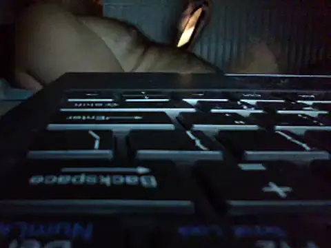 Snapshot of FROL83 chatting on June 17, 7:59 pm FROL83 online show from June 17, 7:59 pm