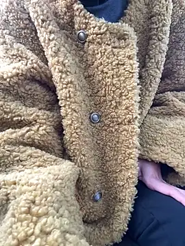 Snapshot of moneymaker_taipei chatting on February 27, 12:32 am moneymaker taipei online show from February 27, 12:32 am