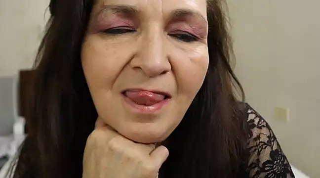 Bellaisa online show from December 12, 2:48 am