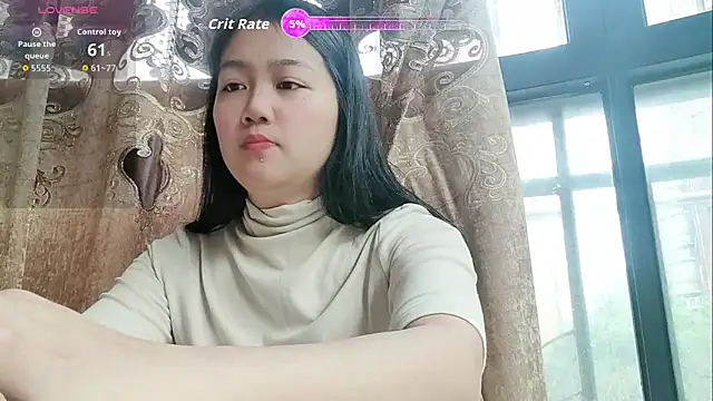 luoxuwen online show from April 4, 11:35 pm