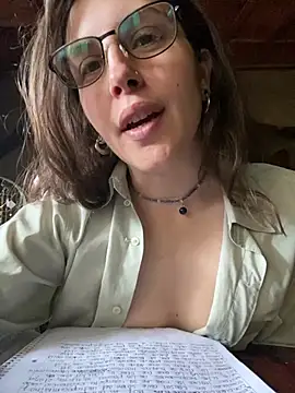 Snapshot of isadelasestrellas chatting on February 12, 3:40 pm isadelasestrellas online show from February 12, 3:40 pm