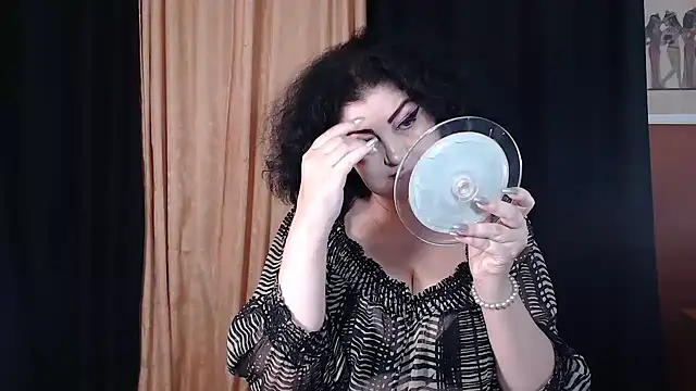  MissJ  online show from October 26, 5:02 am