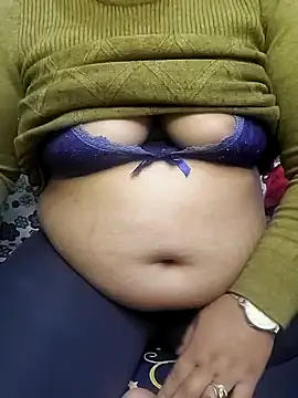 Snapshot of NepaliHotty chatting on December 4, 10:13 am NepaliHotty online show from December 4, 10:13 am