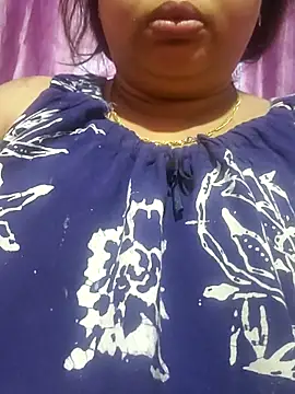 Snapshot of NepaliHotty chatting on March 14, 1:05 am NepaliHotty online show from March 14, 1:05 am