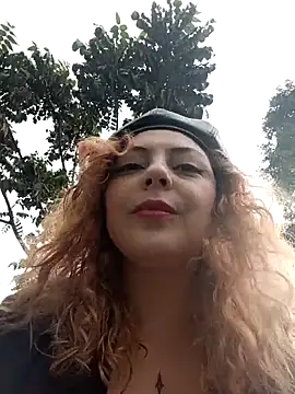 madelaine- online show from April 4, 9:12 pm