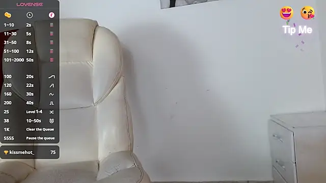 Snapshot of tonibelmont chatting on February 15, 9:48 pm tonibelmont online show from February 15, 9:48 pm