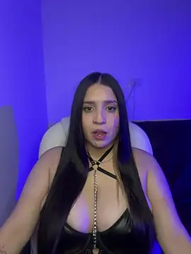 Snapshot of valentina_jonnes1 chatting on May 1, 5:23 am valentina jonnes1 online show from May 1, 5:23 am