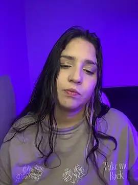 Snapshot of valentina_jonnes1 chatting on May 9, 5:01 am valentina jonnes1 online show from May 9, 5:01 am